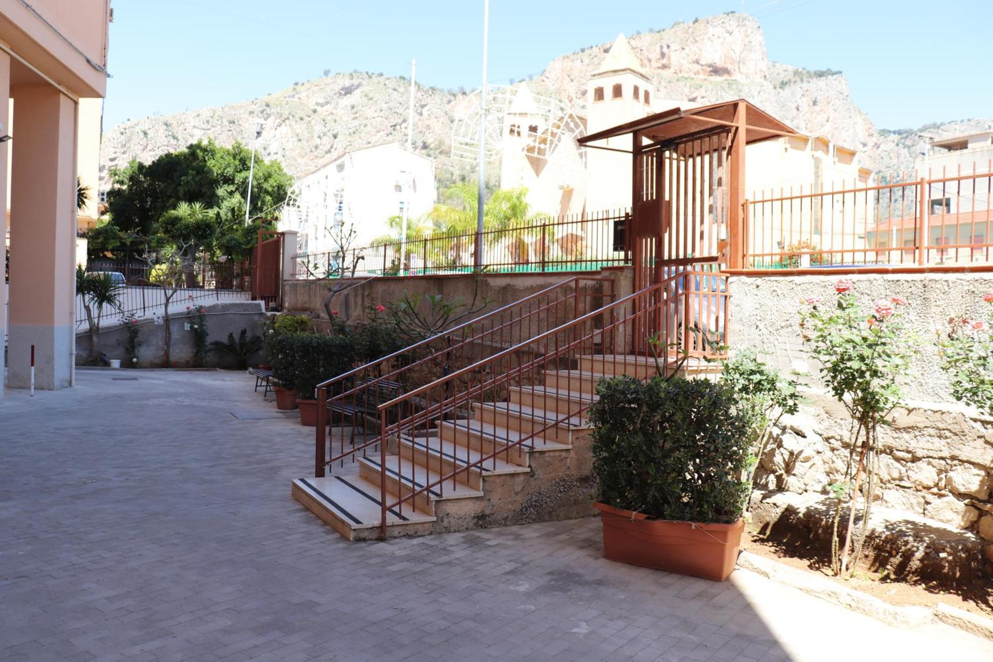 Rineddahouse Arenella - Vista Mare Panoramica A Palermo Con Parcheggio Privato Διαμέρισμα Εξωτερικό φωτογραφία
